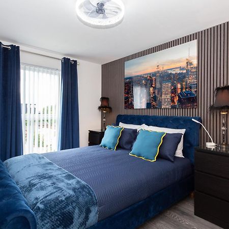 The East Retreat Apartment Manchester Bagian luar foto